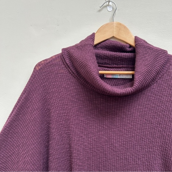 Free People Beach Traveler Cowl Neck Pullover Split Back Top in Purple, Size M - Picture 5 of 11